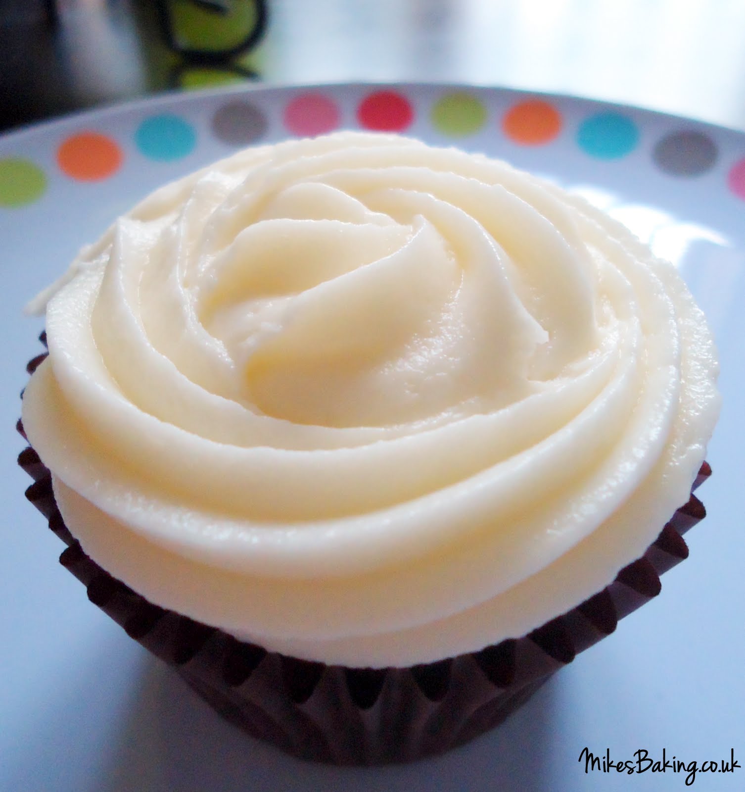 Cupcakes vs Muffins What is the difference? Mike's Baking