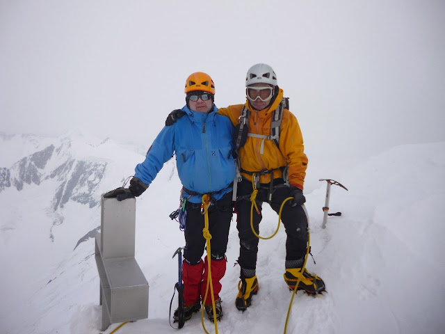 Finsteraarhorn (4274m)