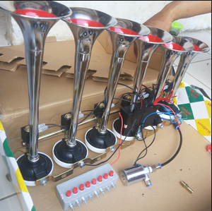 Kumpulan Foto `Om Telolet Om` yang Lucu Banget