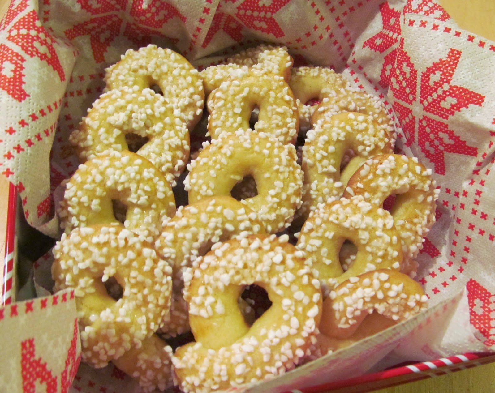 For the love of dinner Norwegian Berlinerkranser (Berlin Wreaths) Cookies