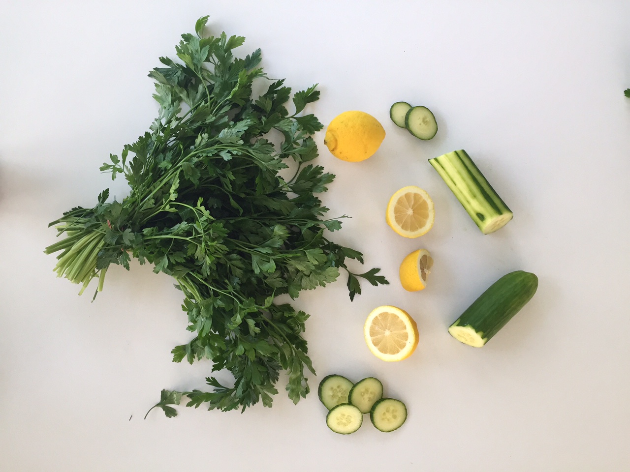 Green & Plenty parsley juice recipe and health benefits