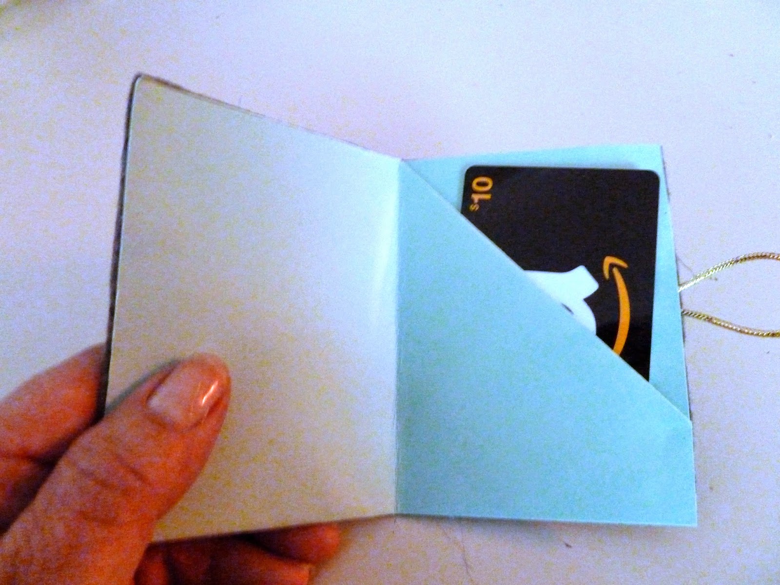 Make it easy crafts Mini book gift card holder for your favorite