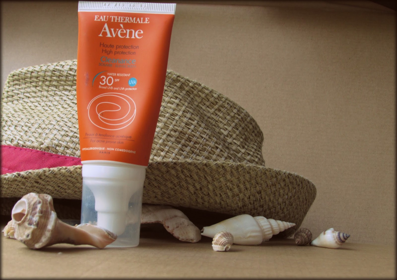 crema de fata cu spf 50 avene)