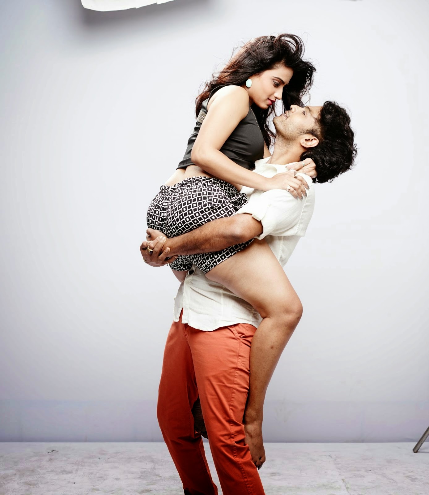 Jeyikkira%2BKudira%2BMovie%2BStills%2B(9