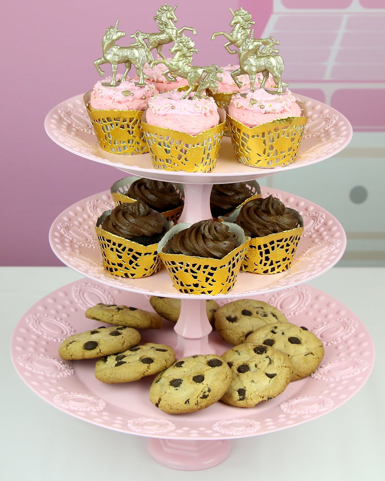 Video Diy Dollar Store Cupcake Stand The Lindsay Ann