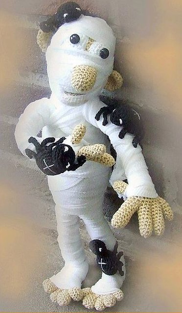 Mummy Crochet pattern, halloween crochet pattern, halloween doll, halloween amigurumi pattern, Amigurumi Mummy, Mummy amigurumi pattern, crochet Mummy doll, mummy Amigurumi, Mummy toy