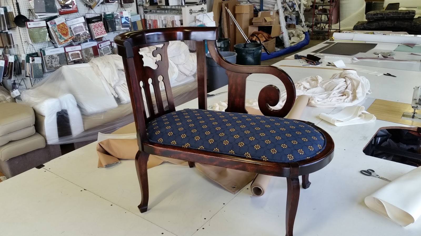 Homestyle Custom Upholstery and Awning 2015