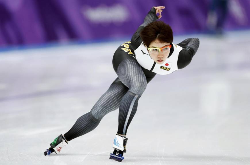 Female speed skaters legs 🌈 Трогаемся на льду не тронувшись 
