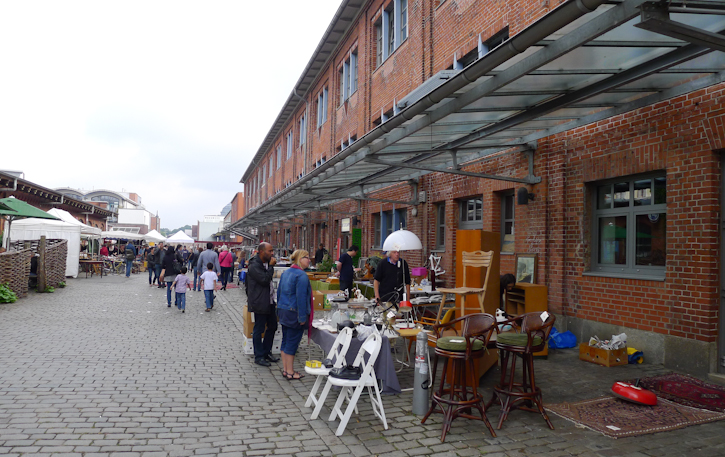 Baum-Kuchen: Flea market, German style!