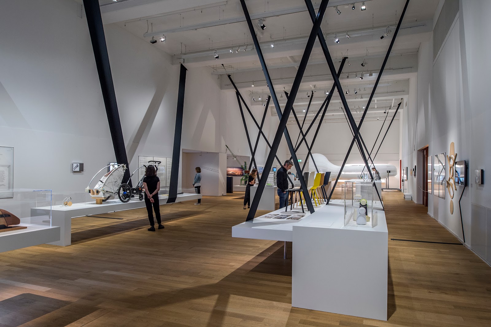 Regensburger Tagebuch Eroffnung Der Ausstellung Von Ana Matt