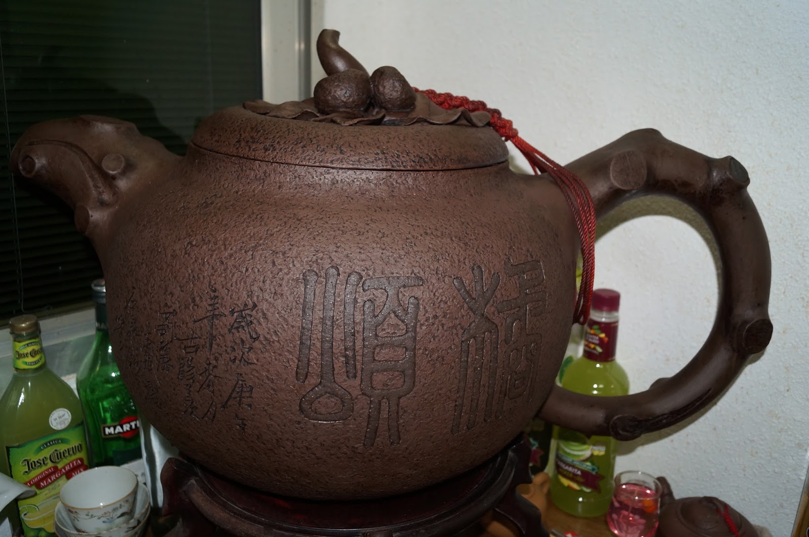 Alan's Cyber Museum A giant teapot