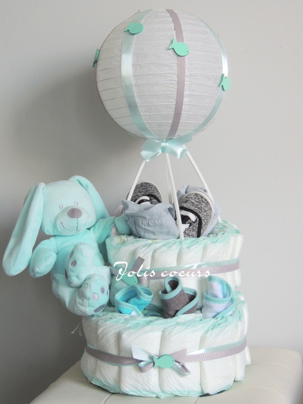 Le Gateau De Couches Le Cadeau Original Pour Une Naissance L Univers De Betty