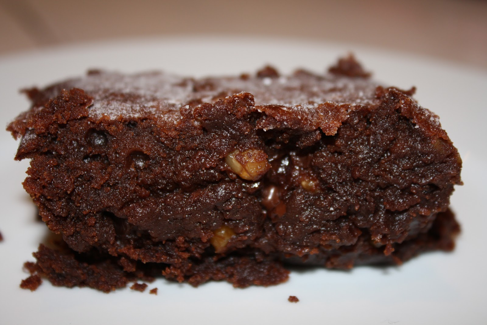 A Cherry on Top.: Ein Klassiker: Schoko-Walnuss Brownies