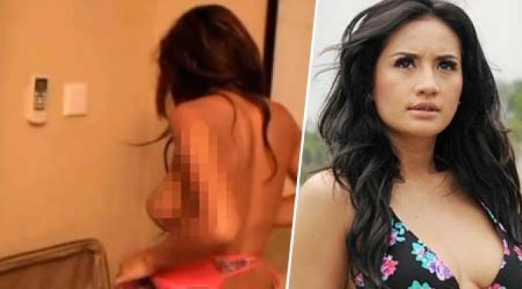Hati-hati Dalam Menyimpan Foto Pribadi. Jangan Seperti 10 Artis Ini Hati-hati Dalam Menyimpan Foto Pribadi. Jangan Seperti 10 Artis Ini