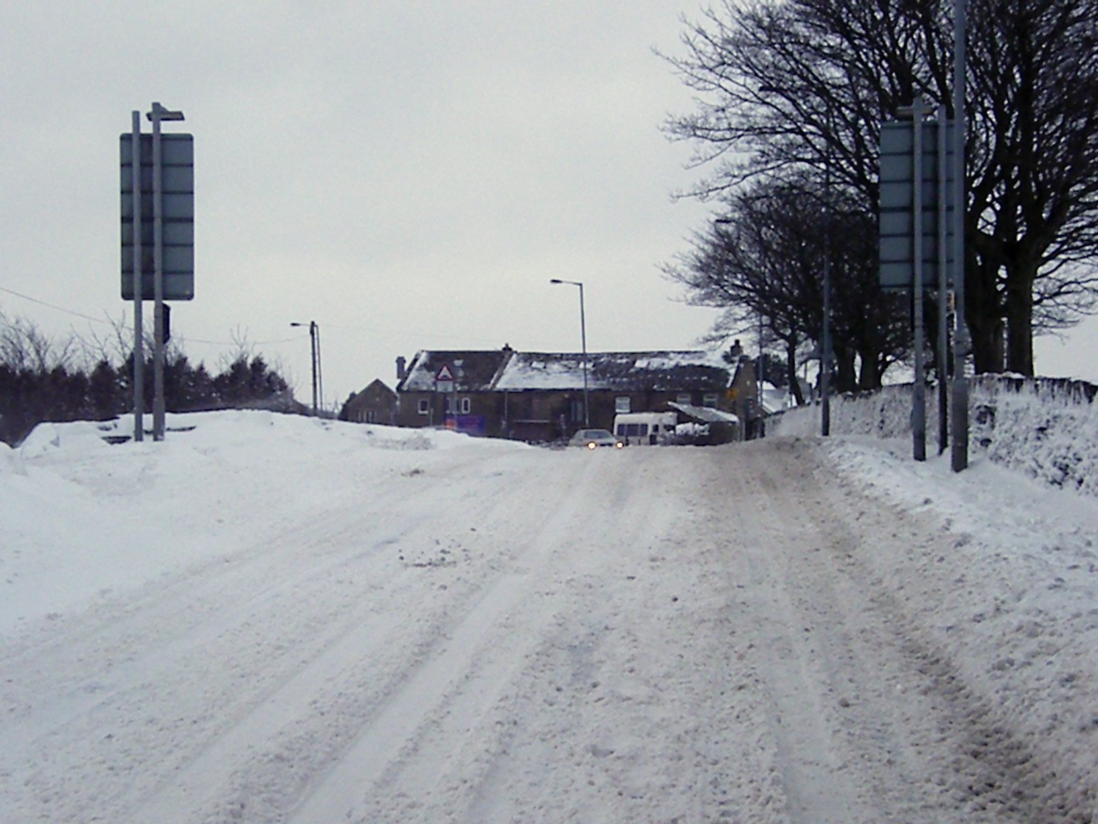 WEST YORKSHIRE BIRDING Yet more Queensbury snow scenes