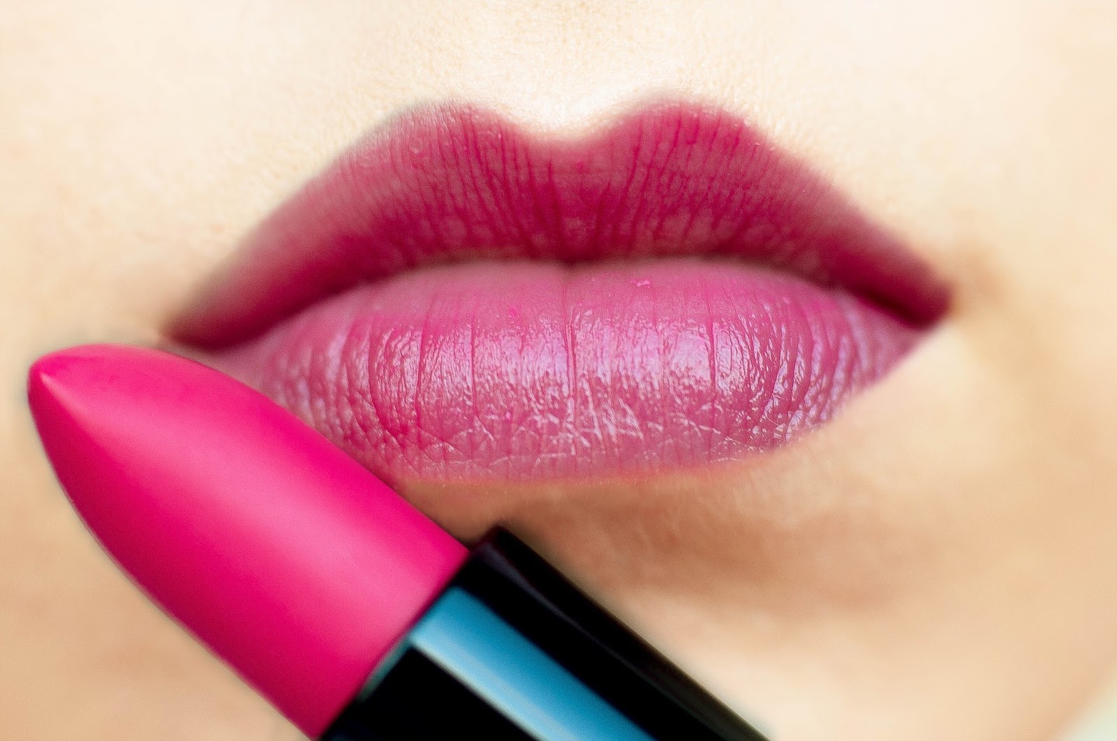 Yves Rocher - Губная Помада «Виртуозный Цвет», 54 свотча на губах!