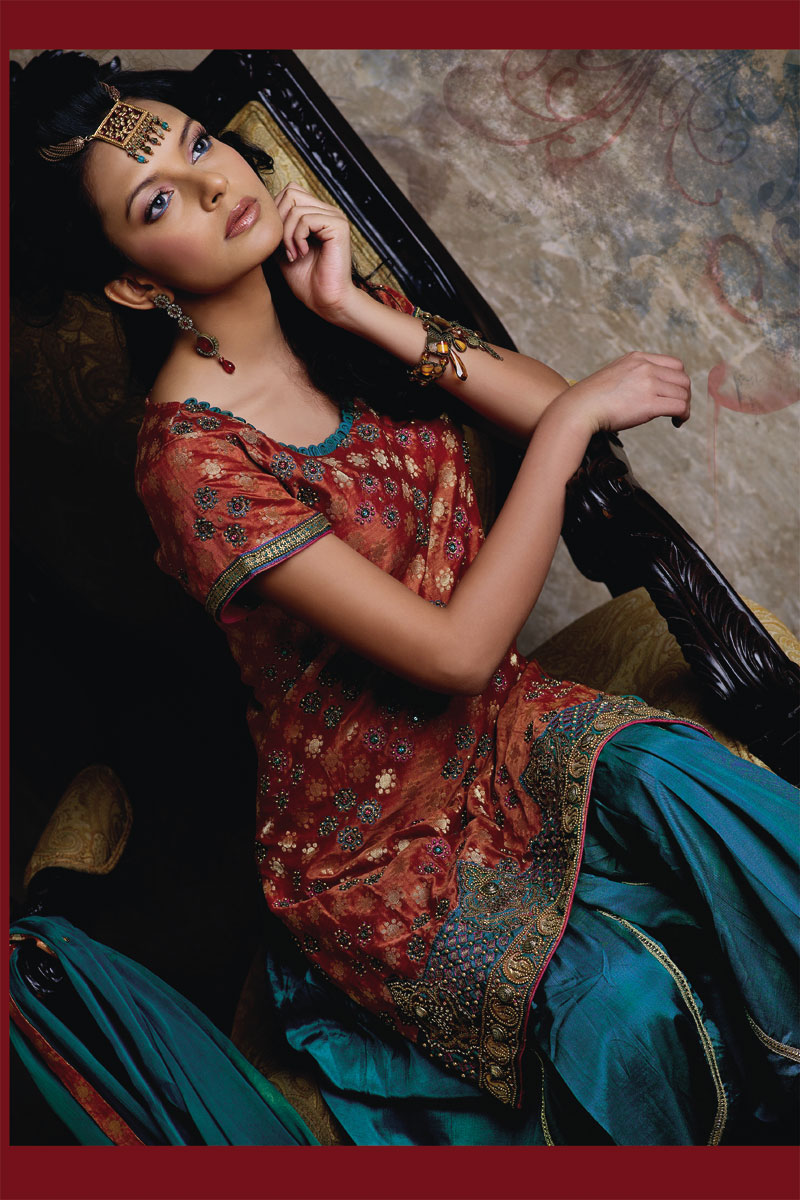 embroidered shalwar kameez, salwar kameez, Pakistani khussa shoes