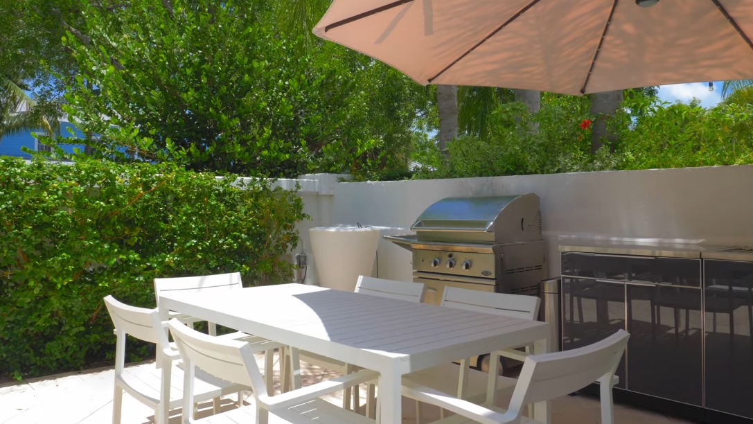 45 Interior Design Photos vs. 16 Turtle Walk, Key Biscayne, FL Luxury Home Tour