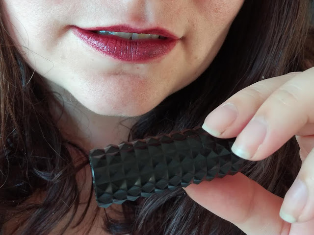 Studded Kiss Lipstick Rouge à lèvres Mercy kat Von D Studded Kiss Lipstick Rouge à lèvres Mercy kat Von D