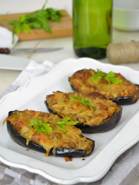 Berenjenas rellenas de gambas y champiñones