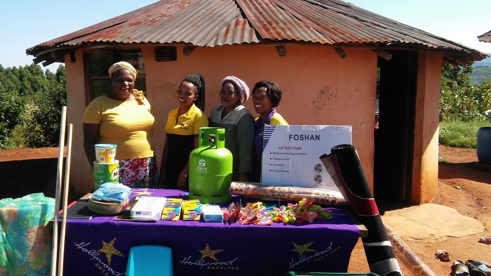 Mthombeni Crèche Staff members at the Mthombeni Crèche are happy to receive a donation from Hollywoodbets