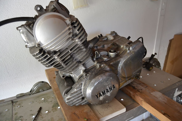 Yamaha SR 250: Motor / Engine