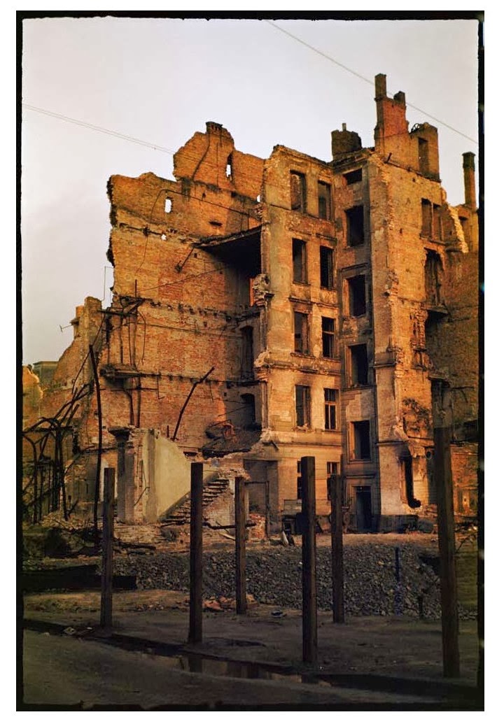Warsaw destroyed end of war