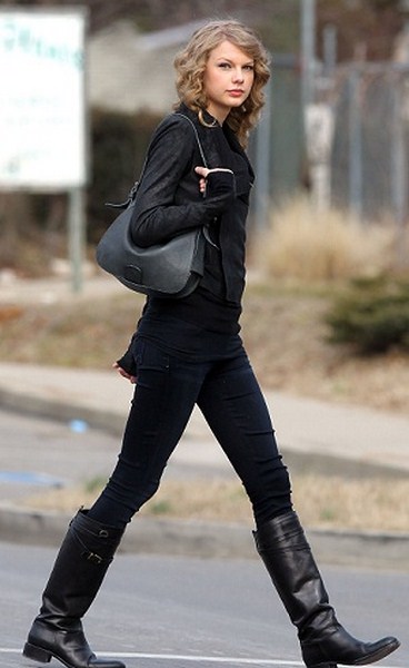 I Love Nail Polish: Taylor Swifts Boots for Less!