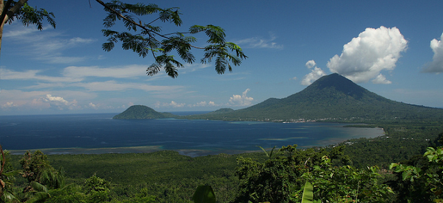 Bukit Senyum 5000 - Wisata Halmahera Barat