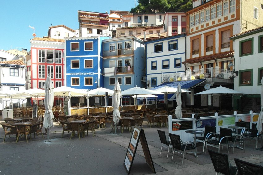 Cudillero to jedno z najbardziej malowniczych miejsc w północnej Hiszpanii.