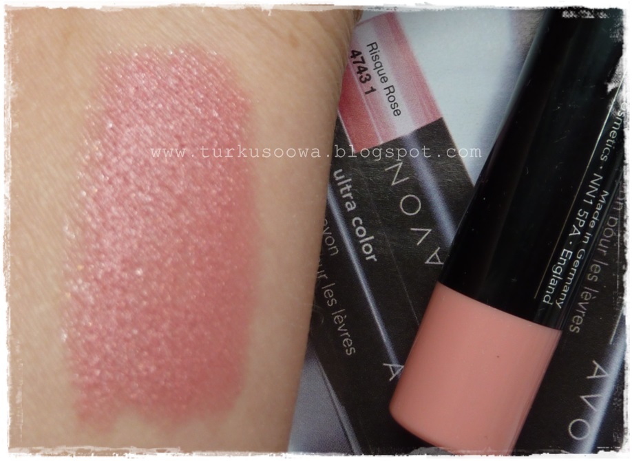 Turkusoowa Beauty Blog: Avon szminka Luxe 6 odcieni :)