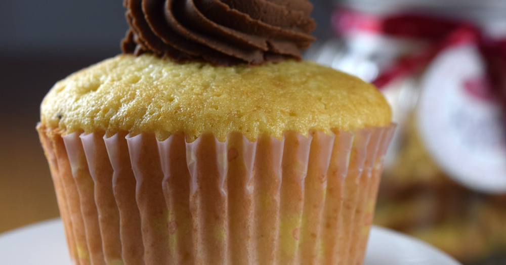 Törtchenbäckerei - Backen, verzieren und genießen: Vanille-Schoko-Cupcakes