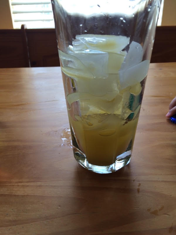 Broken Drums & Imaginary Flowers White Wine Mixer