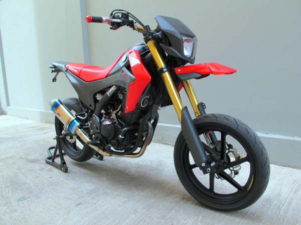 Blog Of The Biker Honda Crf250l Supermoto Using Cbr250rcbr300r