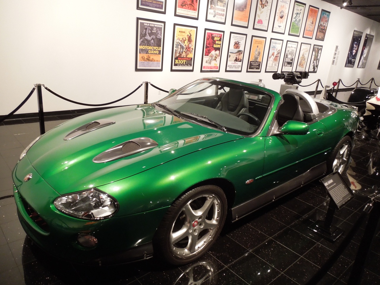 die another day jaguar