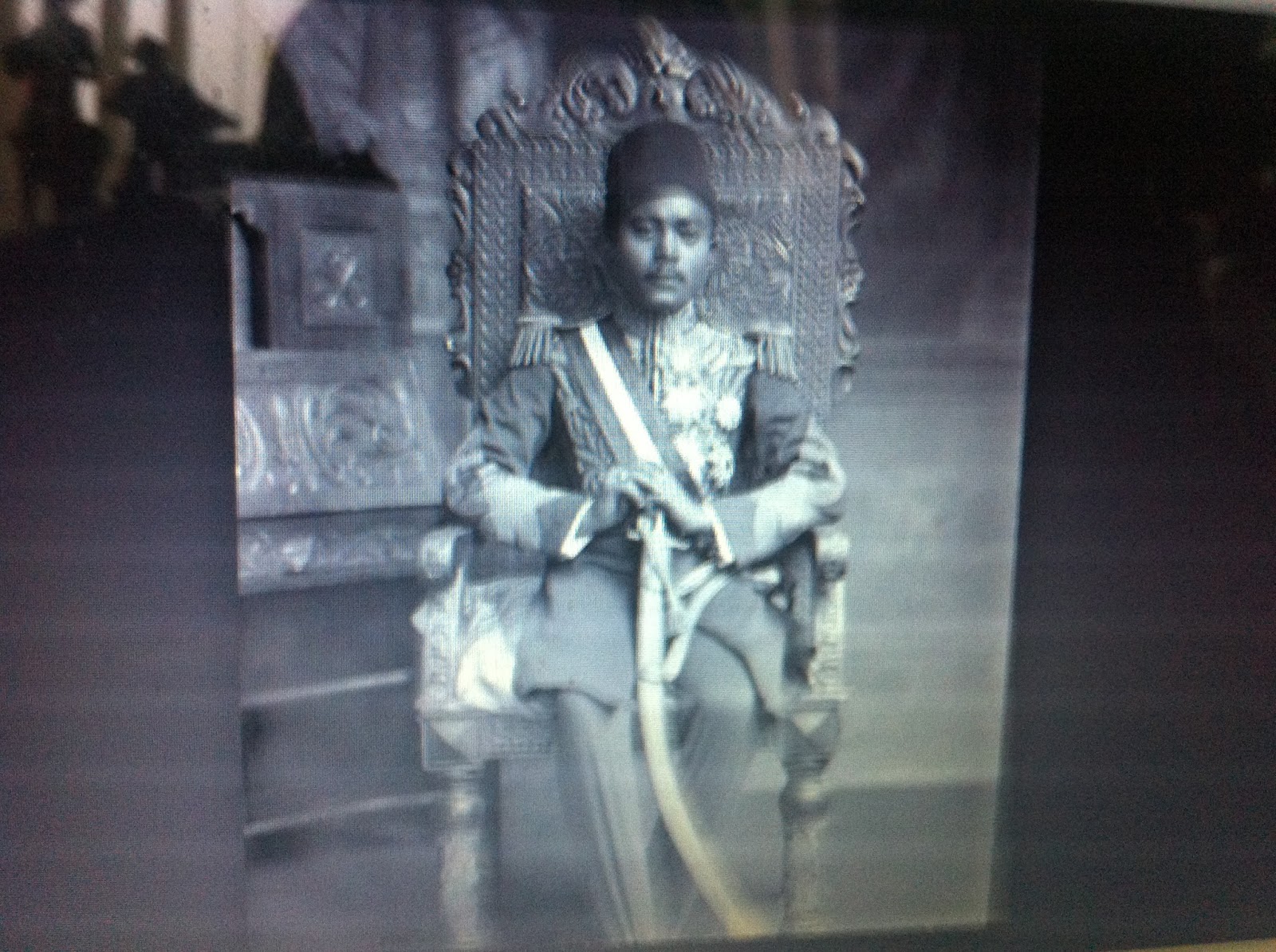 THE BLACK SOCIAL HISTORY BLACK SOCIAL HISTORY AFROZANZIBAR " ALI