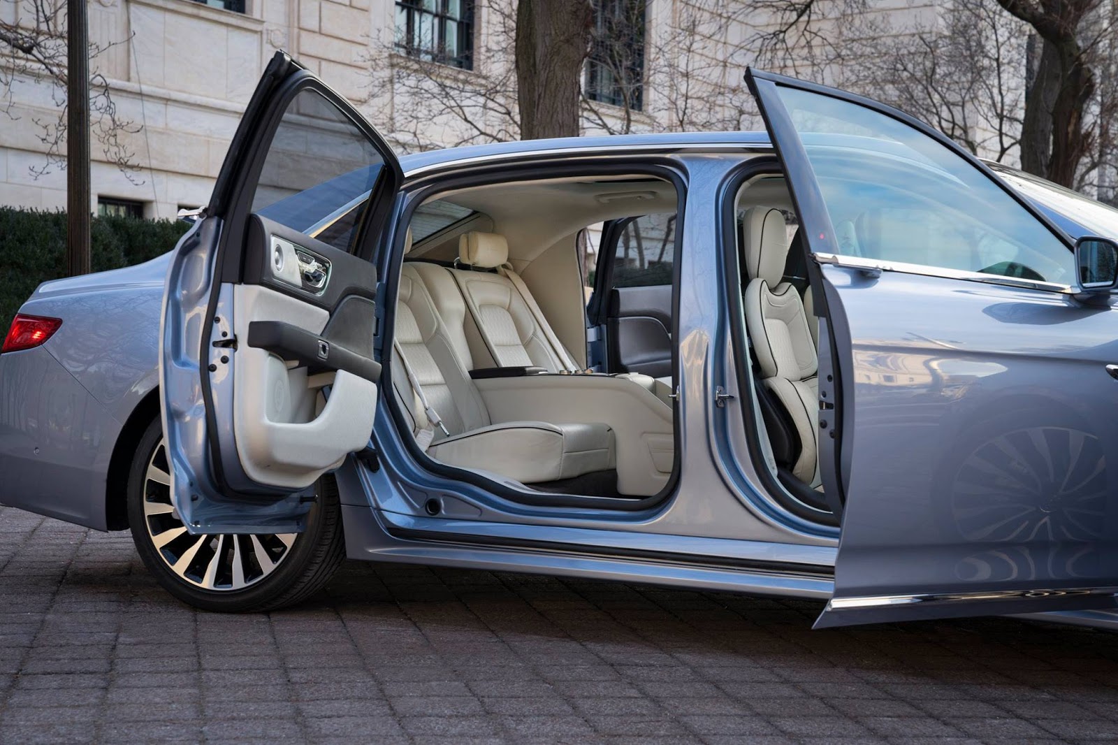 2019 Lincoln Continental 80th Anniversary Coach Door Edition, sold out