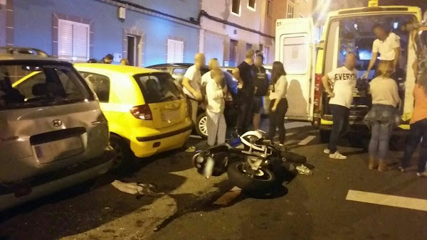 Tres heridos accidente moto - coche Pedro Hidalgo Tres heridos accidente moto - coche Pedro Hidalgo