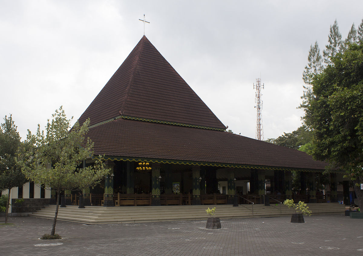 Inilah 5 Gereja Dengan Arsitektur Unik Di Indonesia - Travellink Indonesia