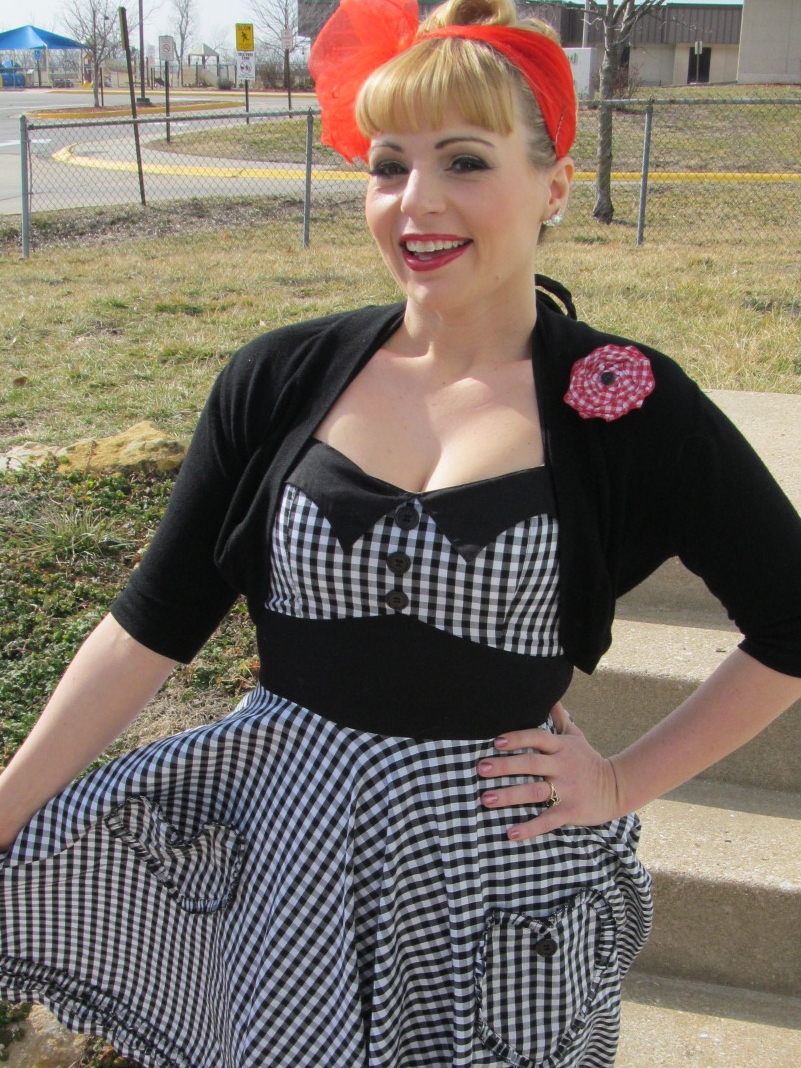 Mavyn Mom Wardrobe Wednesday Dress to Express (Yourself)