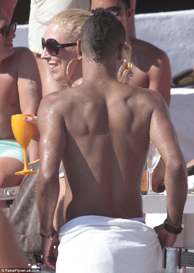 KAOS Issue 148 The Frank Ocean Effect The Big Gay Texas Brain Drain