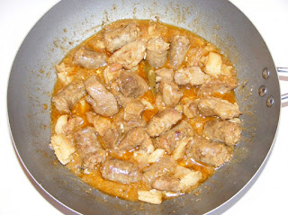 tochitura de porc la tigaie cu carne si carnati, retete de mancarem, mancaruri cu carne, retete cu porc, preparate din porc, retete culinare, reteta, retete,