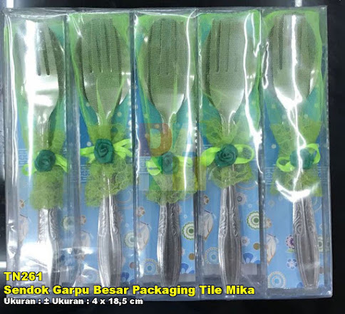 Sendok Garpu Besar Packaging Tile Mika