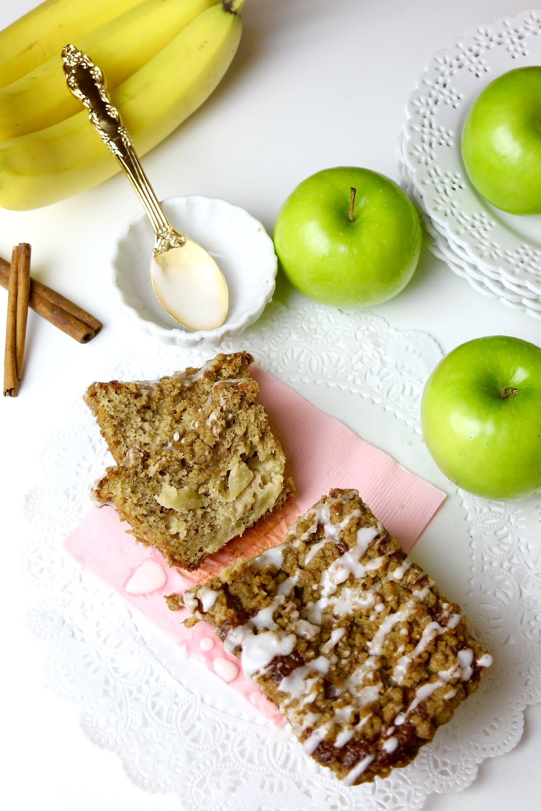 Apple Streusel Banana Bread The Lindsay Ann