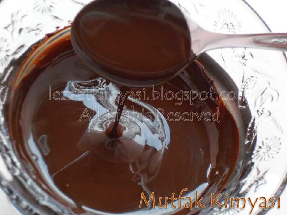 MUTFAK KİMYASI BENMARİ USULÜ ÇİKOLATA ERİTME
