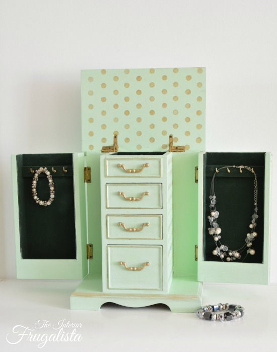 A Vintage Jewelry Box Makeover In The Color Mint The Interior Frugalista