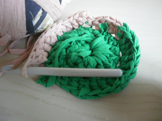 Cajón de-sastra: Craft meeting, o aprende a hacer ganchillo de una vez!