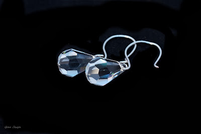 gunadesign Earrings Tears of Snow-queen crystals 