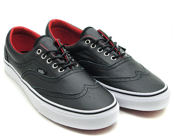 The Baked Apple: VANS Era Wingtip â Black/White/Red