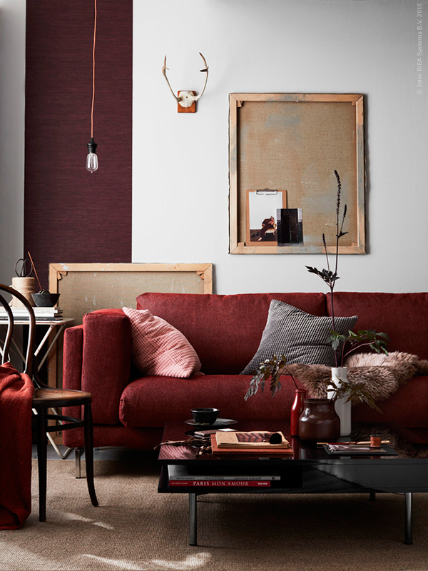 red sofa : are you ready?